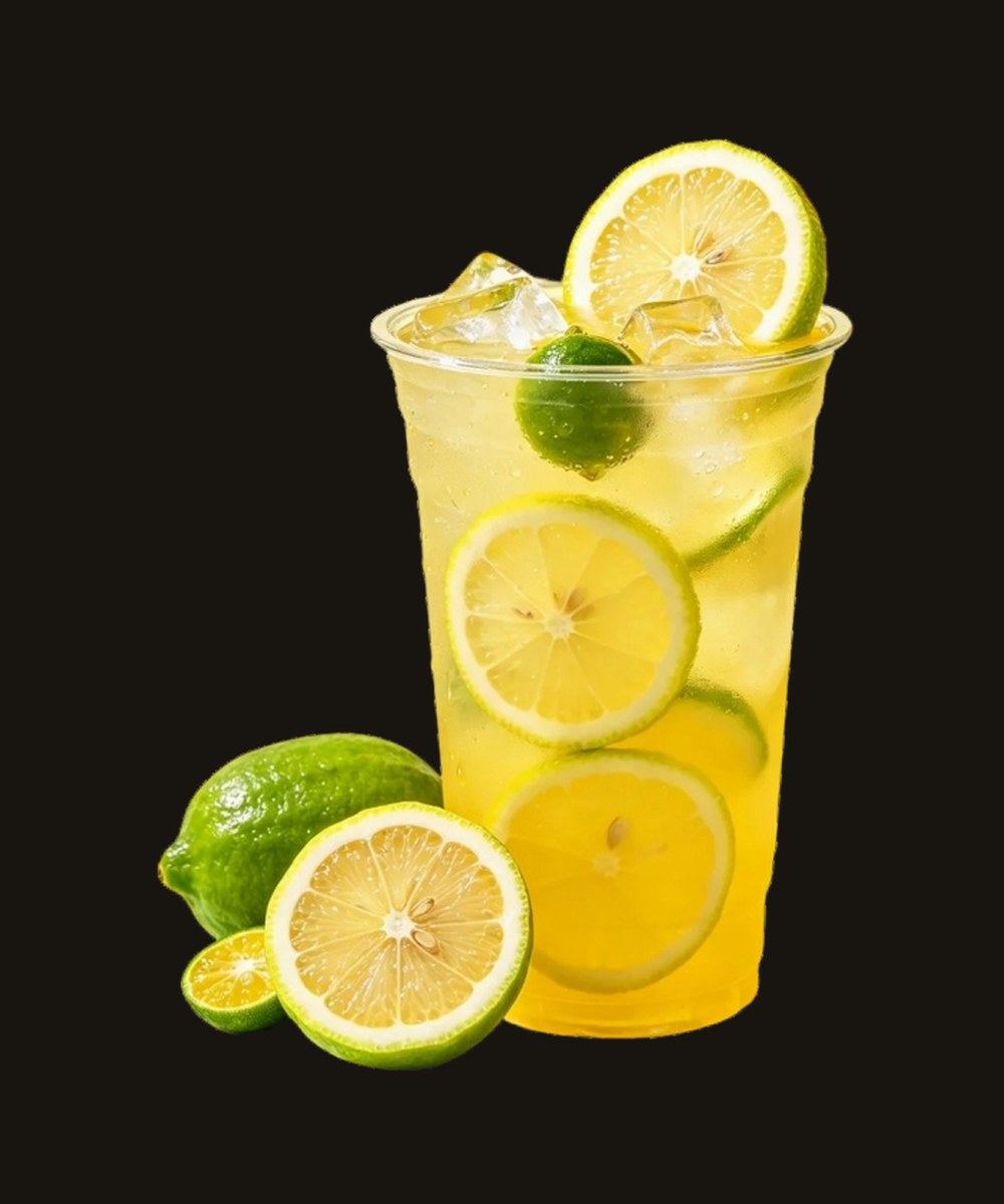 Lemon fruit tea with lemon and lime slices